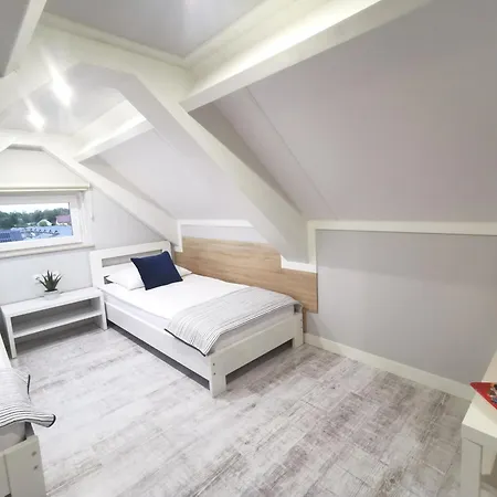 Apartament Sloneczne Wybrzeze شقة *